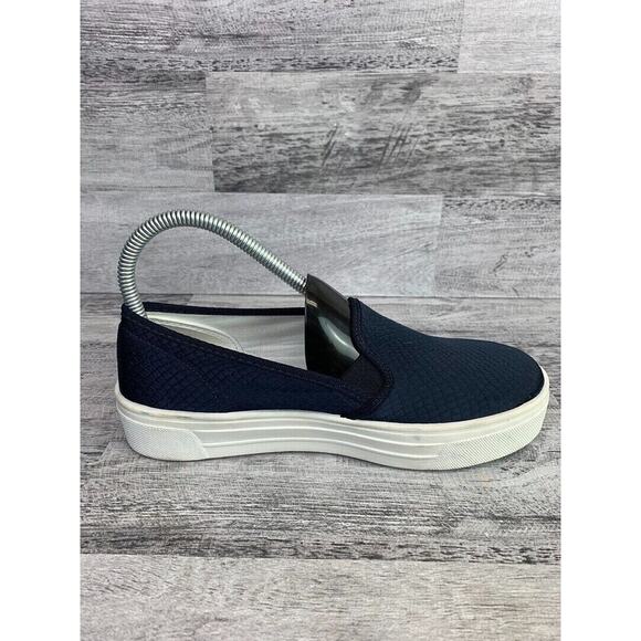 TopShop Womens Navy Slip-On Sneakers Size 6.5 Textured Pattern Casual Footwear - Picture 7 of 8